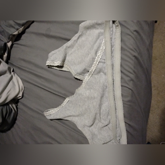 Large maternity/nursing sports bra - Picture 6 of 6